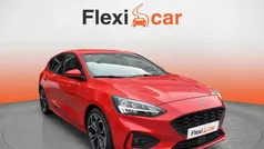 Rojo Usado 2018 Ford Focus ST-Line Berlina | 11.990 € (Super precio)