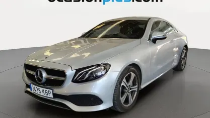Usado Mercedes E300 245 CV (180 kW) 2017 Gris plata Coupe