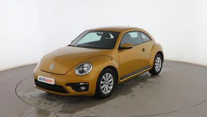 Usado VW Beetle 110 CV (80 kW) 2018 Dorado Utilitario
