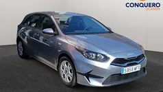 Gris Usado 2023 Kia Ceed Berlina | 17.200 € (Precio justo)