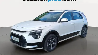 Blanco Usado 2025 Kia Niro SUV | 22.591 € (Super precio)