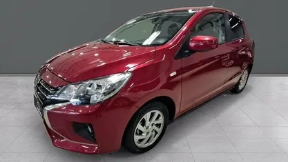 Negro Usado 2024 Mitsubishi Space Star Motion Berlina | 13.800 € (Precio justo)