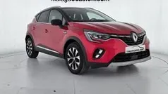 Rojo techo negro Usado 2024 Renault Captur Techno SUV | 18.991 € (Precio justo)