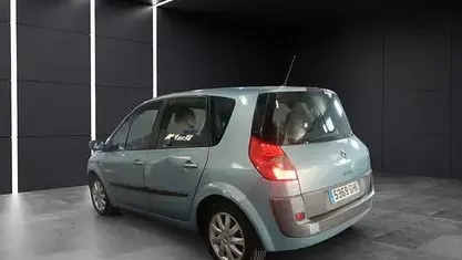 Usado Renault Scénic II Dynamique 106 CV (77 kW) 2008 Azul Monovolumen