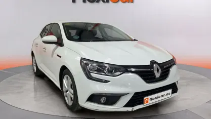 Usado Renault Mégane Business 95 CV (69 kW) 2020 Blanco Berlina