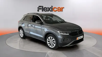 Usado VW T-Roc Advance 110 CV (80 kW) 2022 Gris SUV