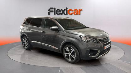 Usado Peugeot 5008 Allure 131 CV (96 kW) 2020 Gris SUV