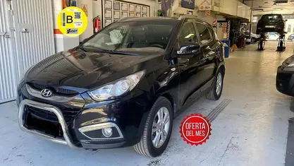 Usado Hyundai ix35 Classic 136 HP (100 kW) 2010 Preto SUV