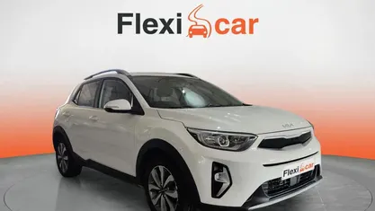 Usado Kia Stonic 84 CV (61 kW) 2023 SUV