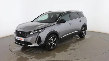 Usado Peugeot 5008 GT 131 CV (96 kW) 2023 Gris SUV