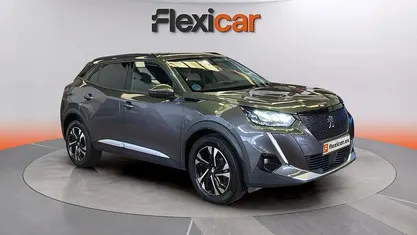 Usado Peugeot 2008 Allure 131 CV (96 kW) 2021 SUV