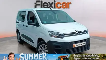 Usado Citroën Berlingo Feel 102 CV (75 kW) 2023 Blanco Monovolumen