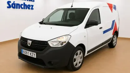 Usado Dacia Dokker Essentiel 75 CV (55 kW) 2019 Blanco Monovolumen
