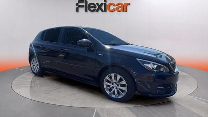 Begagnad Peugeot 308 Access 110 HK (80 kW) 2018 Blå Halvkombi