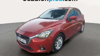 Usado Mazda 2 Style+ 90 CV (66 kW) 2015 Rojo Utilitario