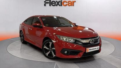 Begagnad Honda Civic Elegance 182 HK (133 kW) 2018 Röd Sedan