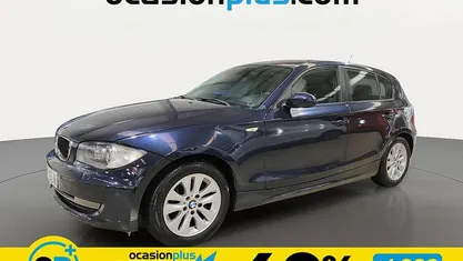 Usado BMW 118 143 CV (105 kW) 2009 Azul Utilitario