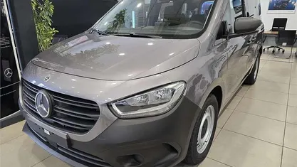 Nuevo Mercedes eCitan 89 kW (122 CV) 2025 Gris Familiar