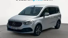 Gris plata Usado 2023 Mercedes 180 Berlina | 24.410 € (Precio justo)