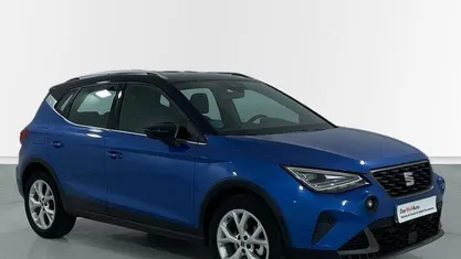 Usado Seat Arona FR 115 CV (84 kW) 2024 Azul SUV