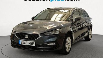 Begagnad Seat Leon Style 110 HK (80 kW) 2022 Grå Minibuss