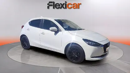 Usado Mazda 2 90 CV (66 kW) 2021 Blanco Berlina