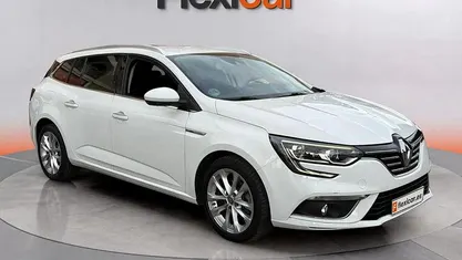 Usado Renault Mégane GrandTour Zen 140 CV (102 kW) 2019 Blanco Familiar
