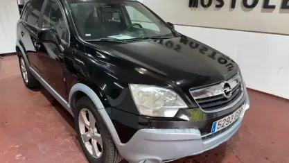 Usado Opel Antara Enjoy 150 CV (110 kW) 2008 Negro SUV