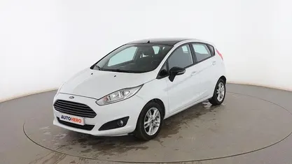 Blanco Usado 2015 Ford Fiesta Trend Berlina | 9599 € (Precio justo)