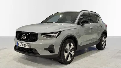 Usado 2025 Volvo XC40 Plus SUV | 39.900 € (Precio justo)