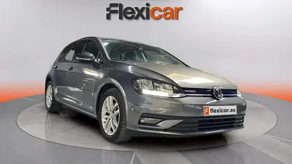 Usado VW Golf VIII Style 131 CV (96 kW) 2020 Gris Utilitario