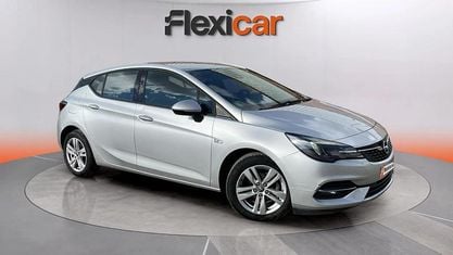 Usado Opel Astra GS Line 131 CV (96 kW) 2020 Gris Utilitario