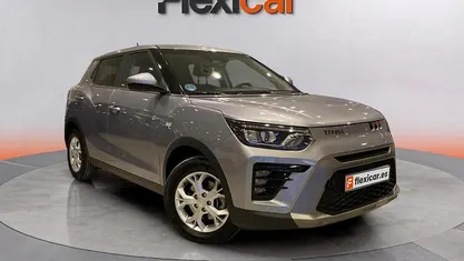 Usado Ssangyong (KGM) Tivoli 135 CV (99 kW) 2024 Gris SUV