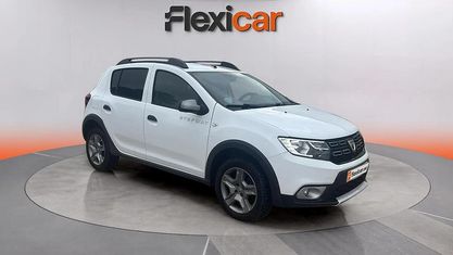 Käytetty Dacia Sandero Comfort 90 HP (66 kW) 2019 Valkoinen Viistoperä