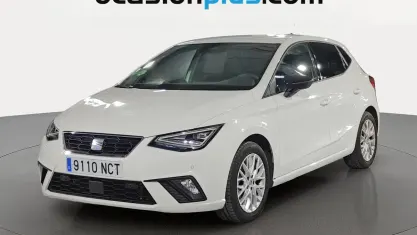 Usado Seat Ibiza FR 115 CV (84 kW) 2025 Blanco Utilitario