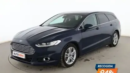 Usado Ford Mondeo Titanium 160 HP (117 kW) 2017 Azul Carrinha