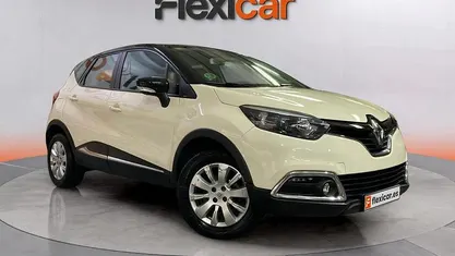 Usado Renault Captur Zen 90 CV (66 kW) 2016 SUV