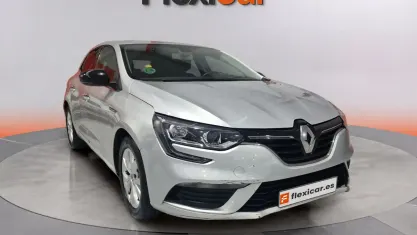 Usado Renault Mégane LIMITED 140 CV (102 kW) 2020 Gris Berlina