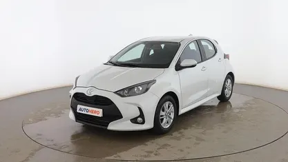 Usado 2022 Toyota Yaris Edition Berlina | 18.899 € (Precio justo)