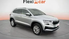 Gris Usado 2023 Skoda Karoq Ambition SUV | 20.090 € (Buen precio)