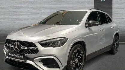 Usado Mercedes GLA200 AMG line 163 CV (119 kW) 2025 SUV