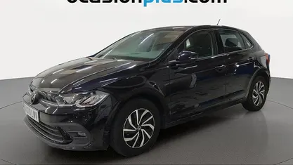 Begagnad VW Polo Life 95 HK (69 kW) 2022 Svart Halvkombi