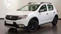 Blanco Usado 2019 Dacia Sandero Essentiel Utilitario | 13.990 €