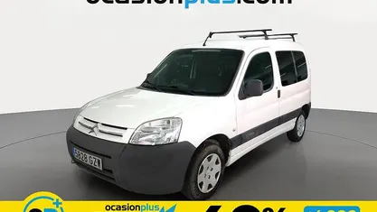 Usado Citroën Berlingo First 75 CV (55 kW) 2010 Blanco Monovolumen