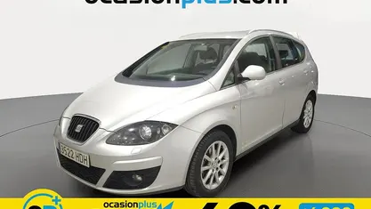 Usado Seat Altea Ecomotive 105 CV (77 kW) 2011 Gris Monovolumen