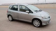 Gris Usado 2007 Honda Jazz LS Utilitario | 6000 € (Un poco caro)