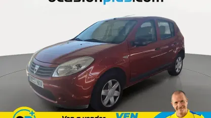 Usado Dacia Sandero 75 CV (55 kW) 2012 Rojo Utilitario