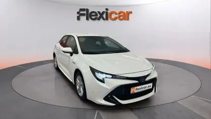 Usado Toyota Corolla Business Edition 122 CV (89 kW) 2021 Blanco Berlina