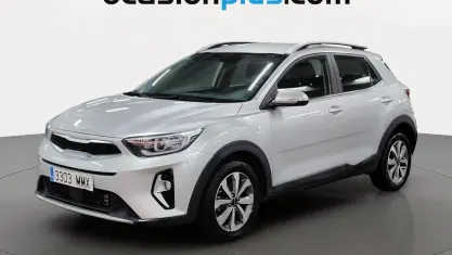 Käytetty Kia Stonic 100 HP (73 kW) 2024 Harmaa Katumaasturi