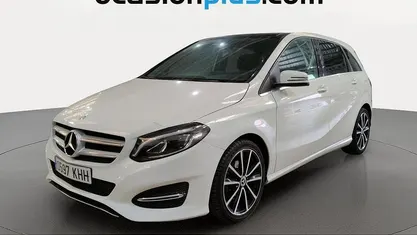 Usado Mercedes B200 136 CV (100 kW) 2018 Blanco Monovolumen